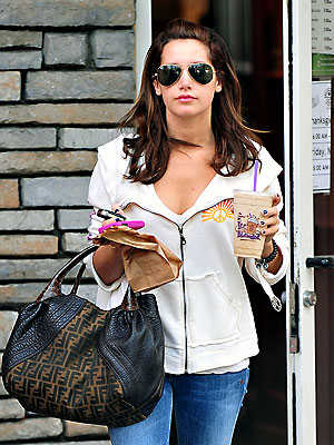 ashley_tisdale2