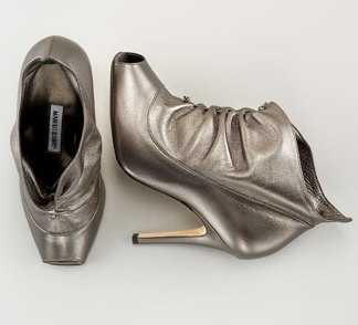 botines plateados