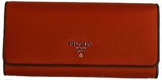 Prada01