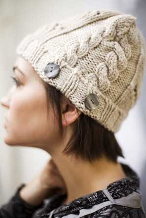 gorrito-tejido-botones